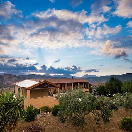 Agriturismo Case Varisco Villa Ventimiglia di Sicilia ภายนอก รูปภาพ